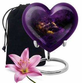 Eternal Embrace Wolf Heart Cremation Tribute Urn - Large Capacity