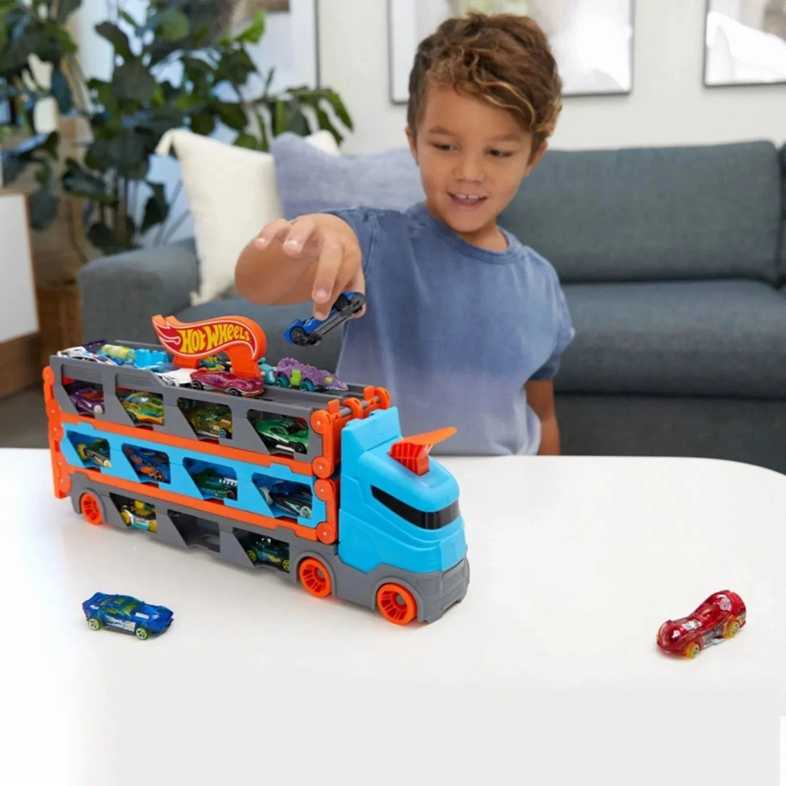 Hot Wheels City Speedway Hauler