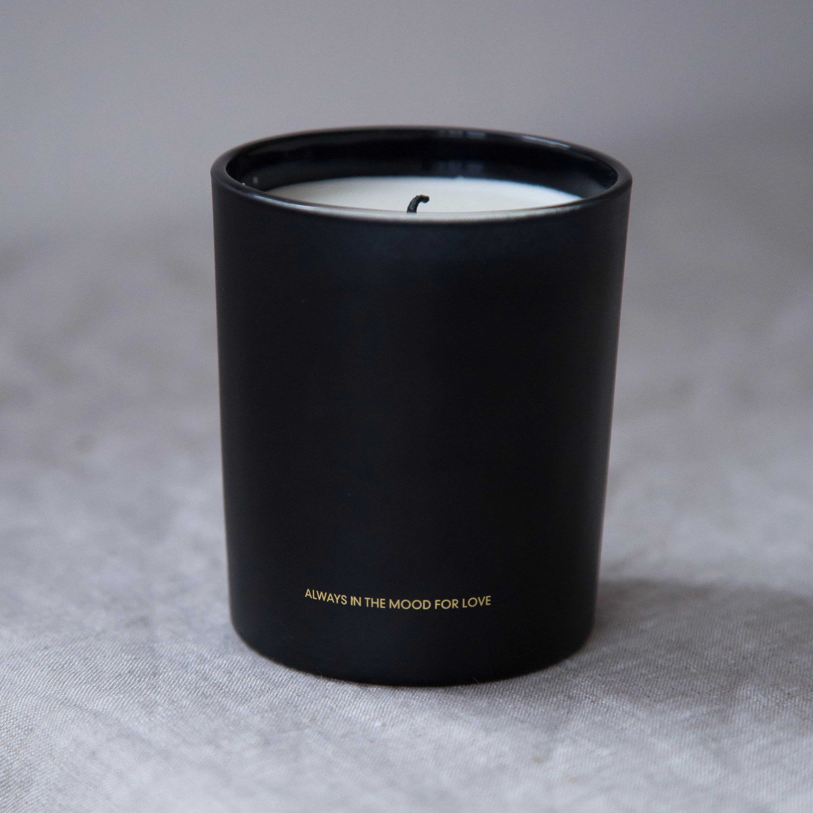 ONNA FIREWOOD CANDLE