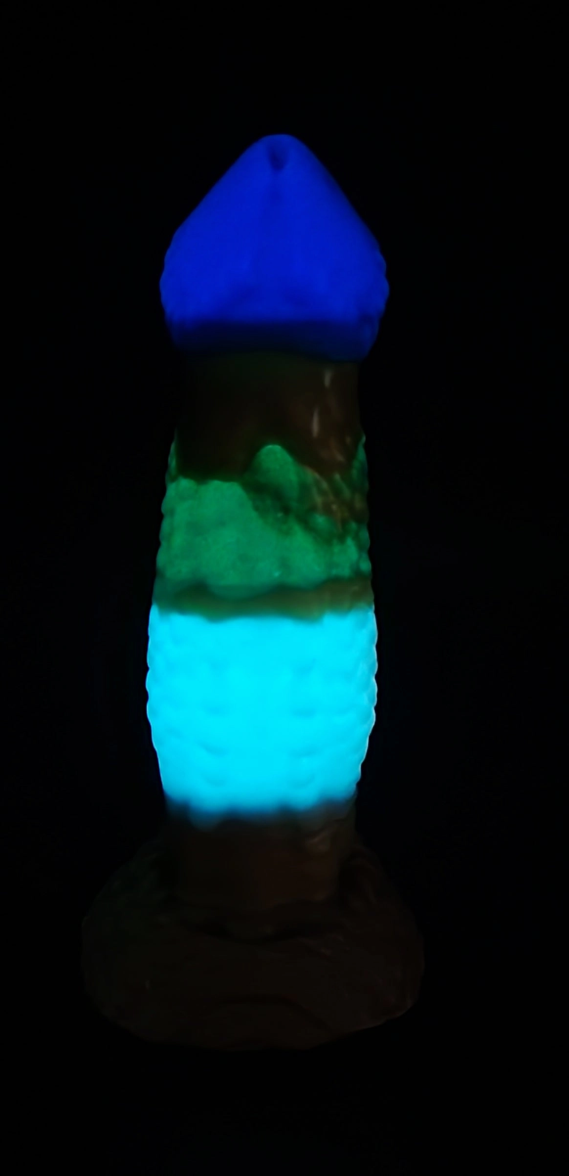 Small Tallfang - GITD Soft silicone - TF-188