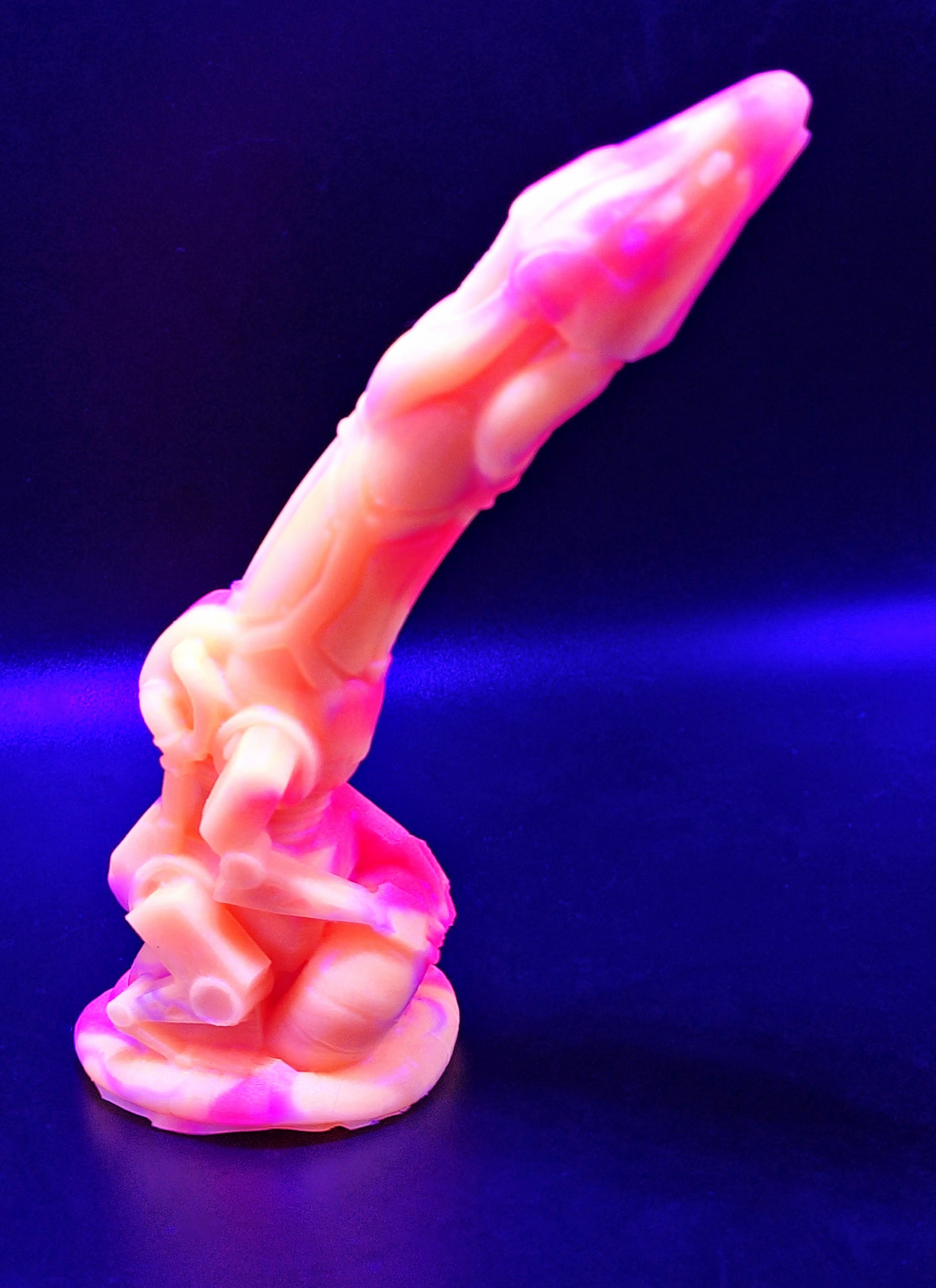 Toxin - GITD/UV Soft silicone - TX-459