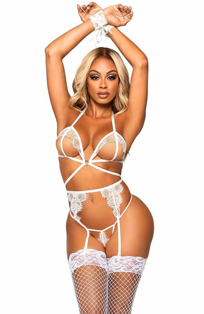 White open cup lingerie set - On Point